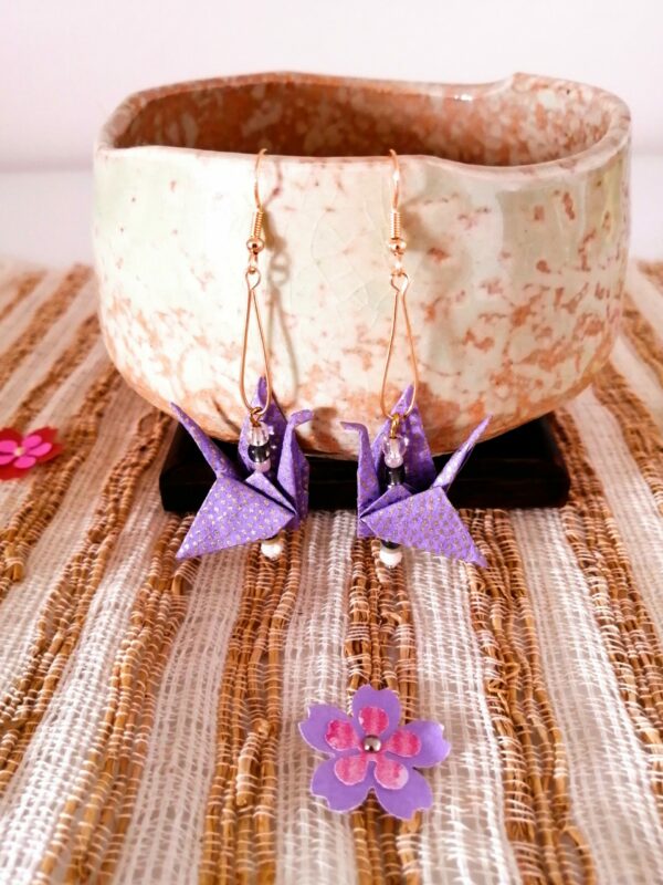 Birds Earrings purple-toned with black pearls