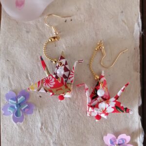 "Tsuru" Earrings – Origami "Red Nature" Crane in Yuzen Washi Paper