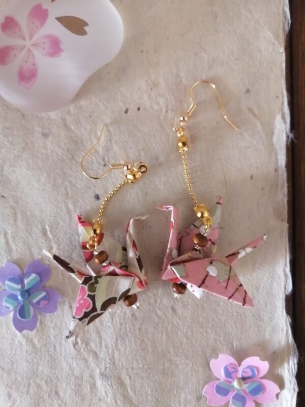 "Tsuru" Earrings – Origami "Pink Wood" Crane in Yuzen Washi Paper