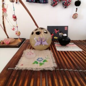 Tsuru Earrings purple-toned