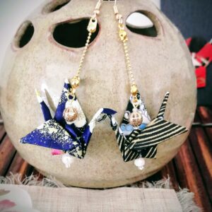 Tsuru Earrings dark blue black-toned