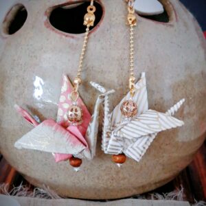Tsuru Earrings pink white-toned with golden pearls