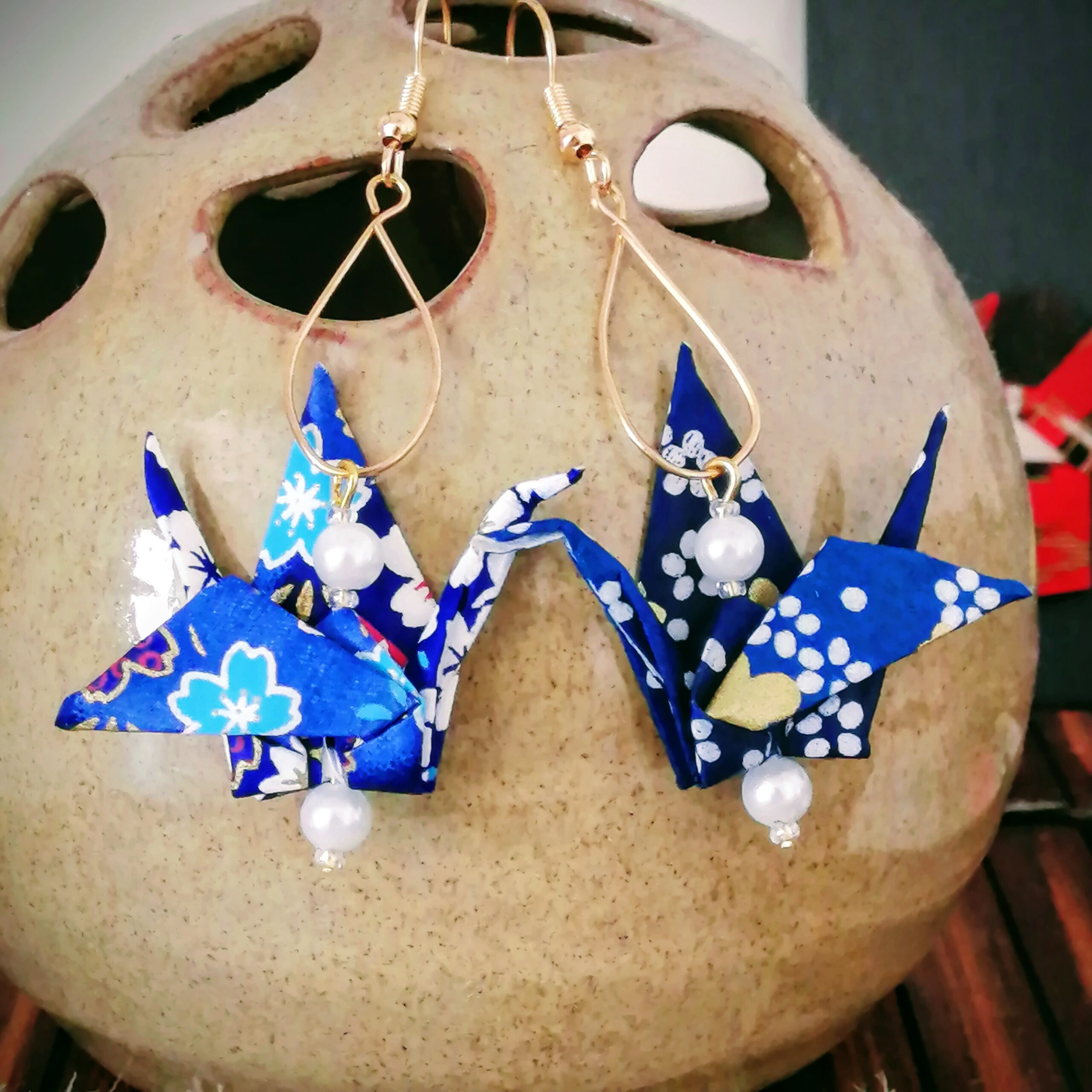 Tsuru Earrings blue-toned