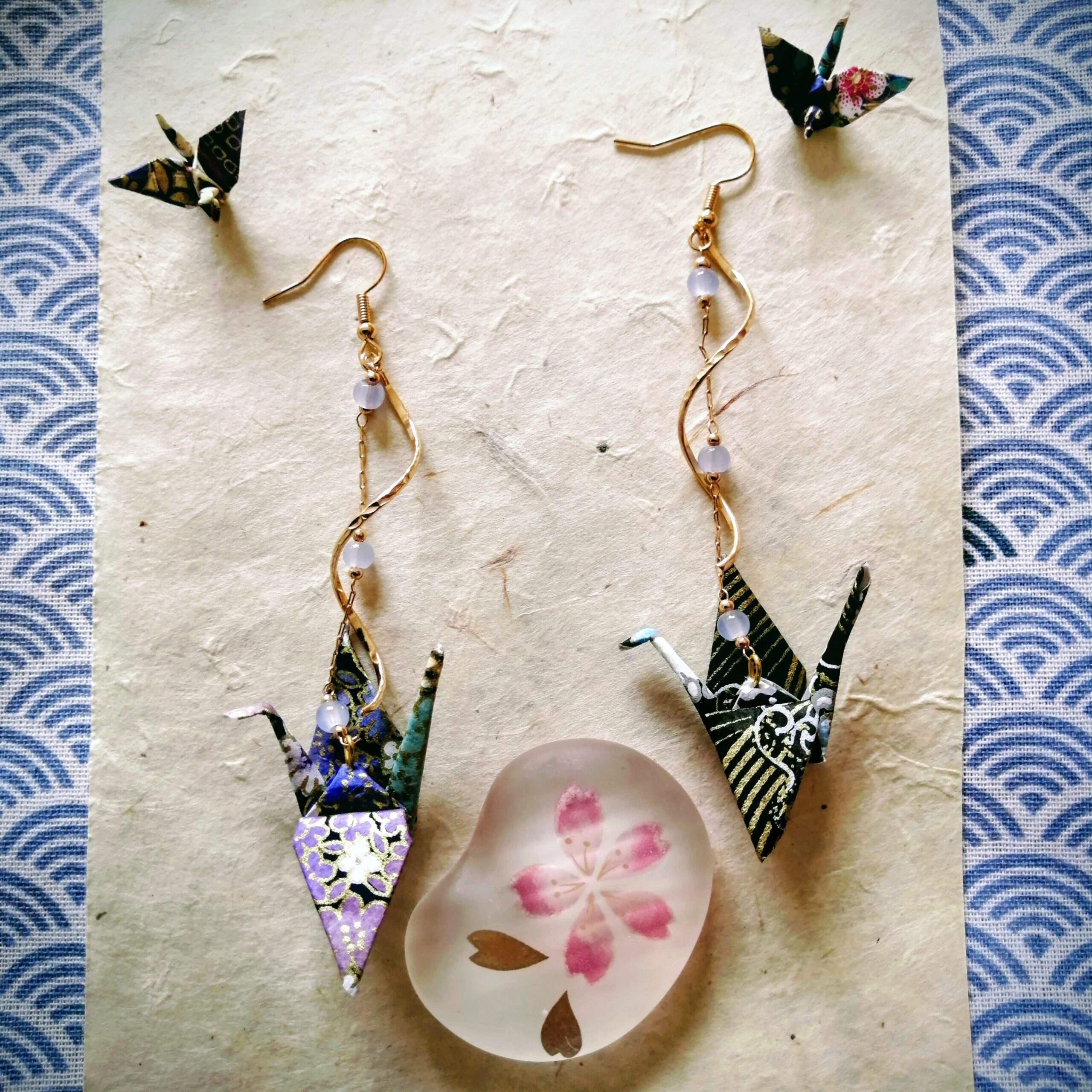 Tsuru Earrings – Origami Spiral Black Colored Crane in Yuzen Washi Paper