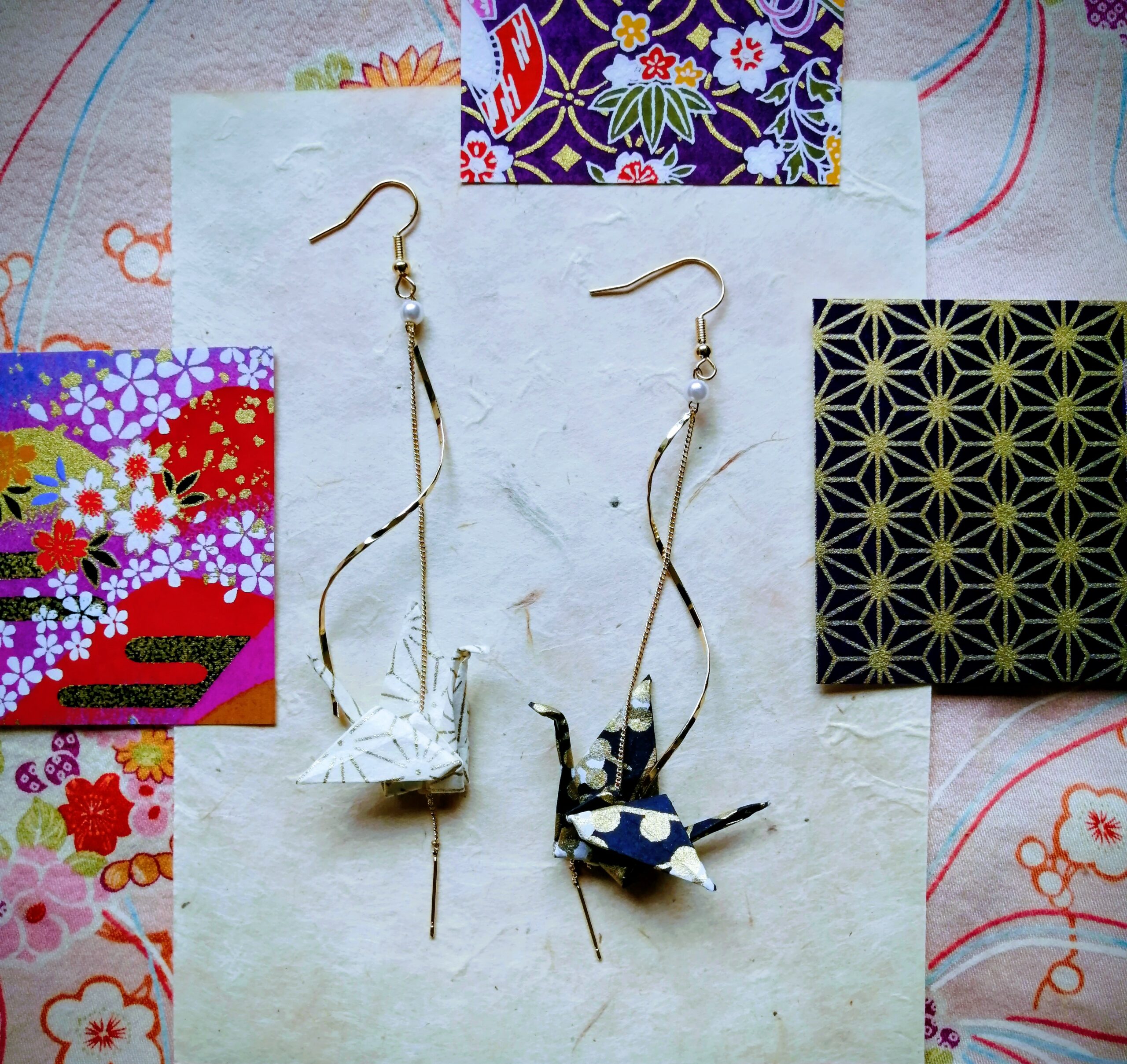Tsuru Earrings – Origami Spiral Gold White and Black Colored Crane in Yuzen Washi Paper