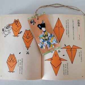 Handmade Geisha Bookmark in Blue Yellow Kimono – Yuzen Washi Paper