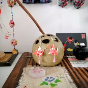 Tsuru Earrings Silver in Yuzen Washi paper - Red Pink Flowers